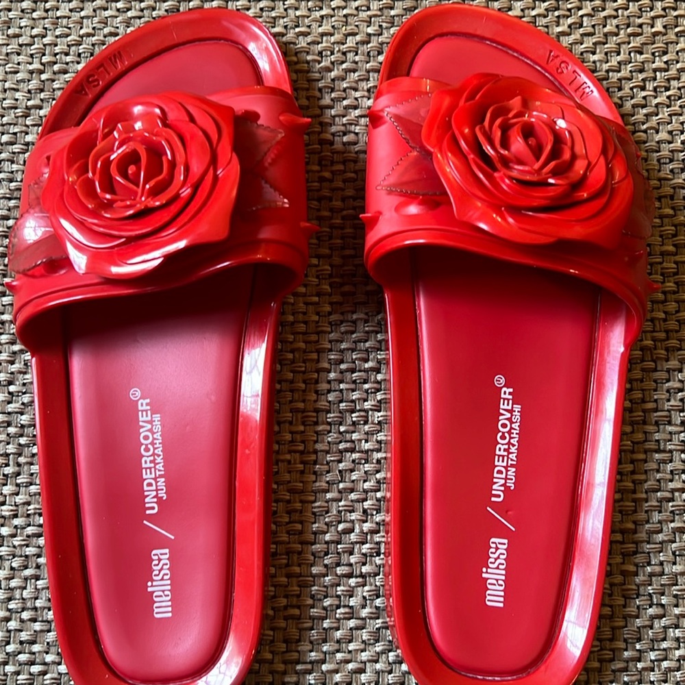 Melissa undercover slide